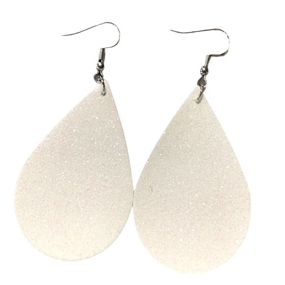 Jewelry - 🌻3 for$12 🖤Faux Leather Dangle Earrings